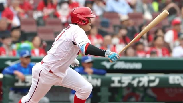 カープ小園(打率.133 OPS.364)に安仁屋さんが助言｢一度思い切り踏み込んで振ってみてほしい」