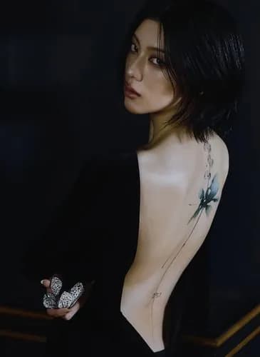 【悲報】三吉彩花さん、背中にド派手なタトゥーを入れてしまう・・・・・・・・・