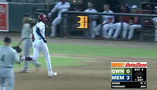 【動画】世界一カッコ悪い確信歩きが発見されるwwwwwwwwwww