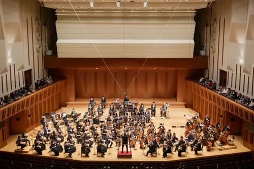 【悲報】神戸市オーケストラさん、補助金打ち切り危機で団員インスタ刷新・街中演奏など今更必死にアピール・・・・・・・・・