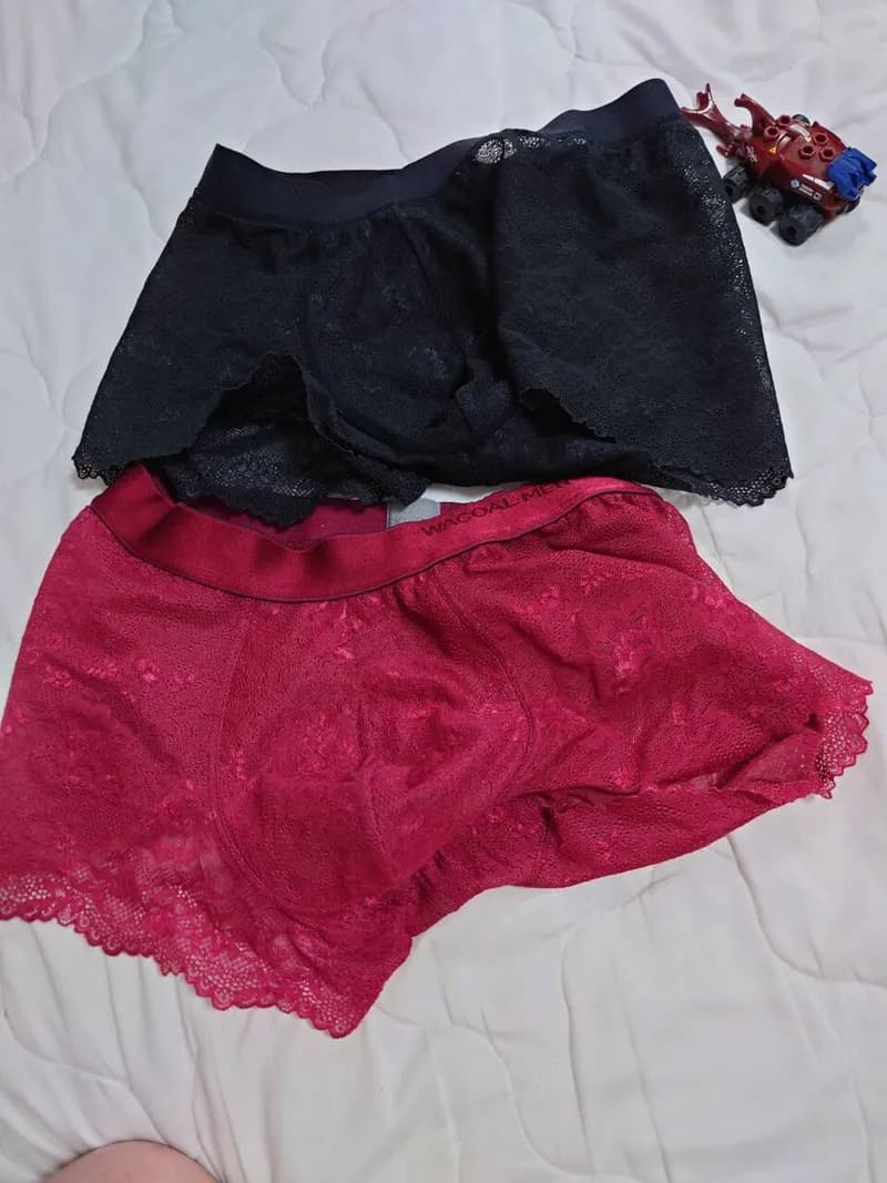 【衝撃】ドンキの男用レースパンティ、なんJ民の体感で「3人中2人は履いとる」らしい・・・・・・・・・