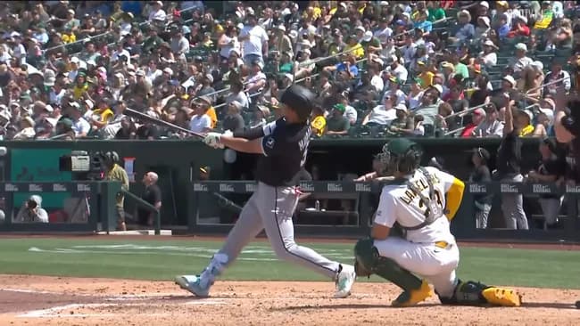 【朗報】村上宗隆さんのホームラン、どれもどの球場でも余裕でホームランの特大弾ばかり