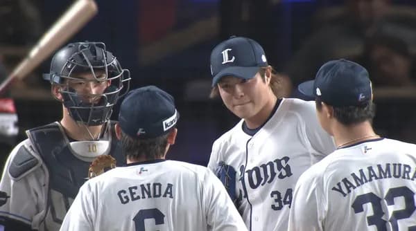 甲斐野央さん、今日も我々を楽しませる