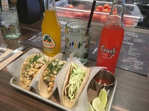 【悲報】ワイ将、タコスが日本で流行らない理由に気付いてしまうｗｗｗｗｗｗｗｗｗｗ