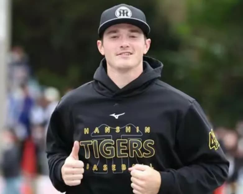 先発が打たれ過ぎてルーカスの評価が相対的に上がった感あるよな