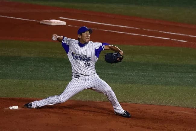 三浦大輔 172勝184敗 キャリアハイ2005年 防2.58 12勝9敗 最優秀防御率 最多奪三振