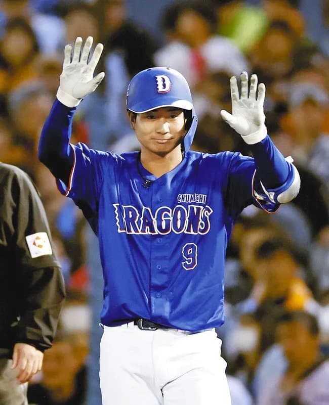 中日ドラゴンズ石伊捕手(3年目)、6連敗の責任を感じ咽び泣く…