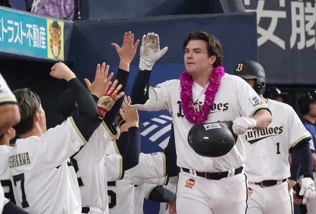 オリックス首位、京セラで9連勝wwwwwwwww