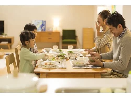 【朗報】ワイ継父さん、妻の連れ子がタメ口だったのに敬語に変わる・・・・・・・・・