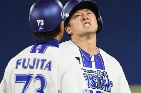 DeNA牧秀悟、右ハムストリング負傷で途中交代　相川監督「厳しいと思う」長期離脱を示唆、明日精密検査へ