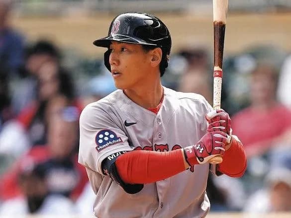 【悲報】吉田正尚 直近2試合　ニゴロ中飛遊ゴロ遊ゴロニゴロ一ゴロ