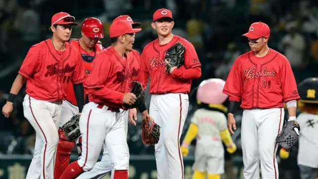 カープvs阪神〝4時間58分の死闘〟は引分け！モンテロ代打同点打！坂倉先制打！辰見5盗塁目！ターノック6回1失点！中崎誤算もリリーフ陣奮闘！【広島2-2阪神/試合結果】