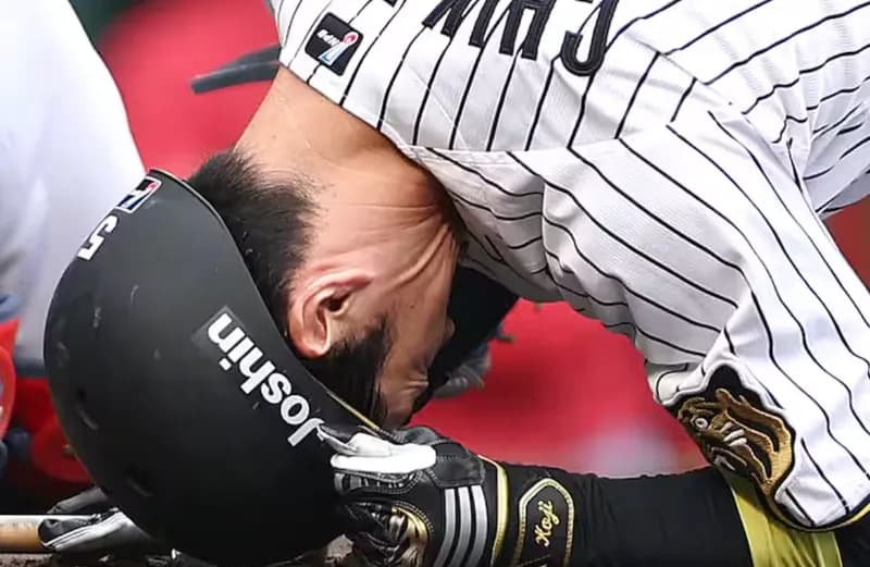 阪神ファン、集合（近本骨折）