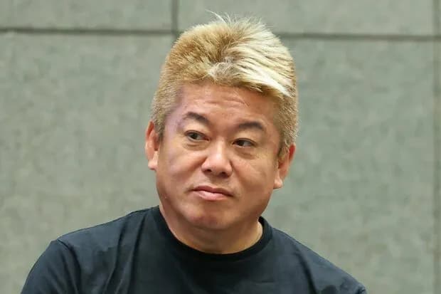 堀江貴文氏、自身が経営する店の 食用菊散らしパフォーマンスをリュウジ氏に酷評され激怒「マジでうざい。なんなんだよアイツは」