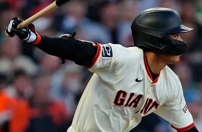 イジョンフ .313(99-31) 2本 10打点 OPS.833