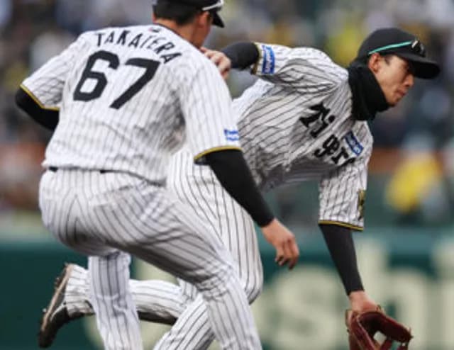 小幡『.233 出塁率.303 OPS.536です』高寺『.190 出塁率.357 OPS.595です』