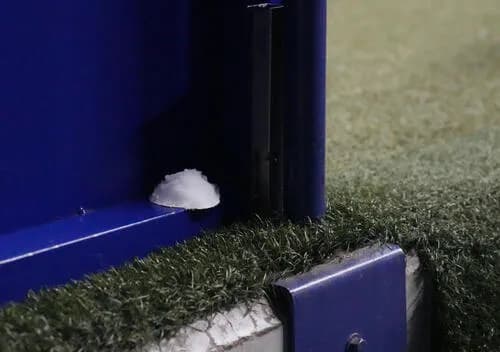 中日、盛り塩を３つに増やしていた