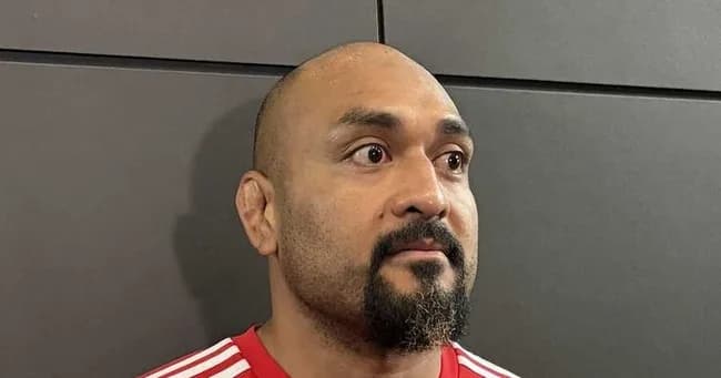 【悲報】日本ラグビー協会「日本の小学校出てないやつは、日本国籍でも日本代表でも外国人枠に変更な」