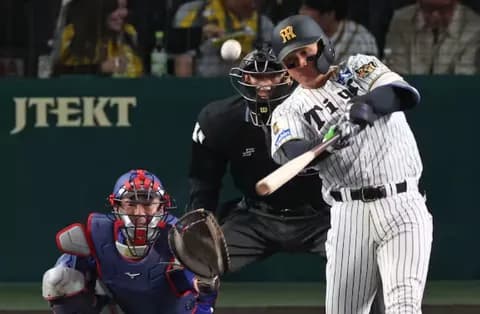 【悲報】本塁打急増の「飛ぶ統一球」に新事実！NPBが反発係数の操作を依頼していた！