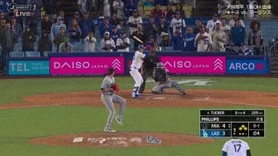ドジャース・タッカー、土壇場9回裏2アウト満塁から逆転サヨナラタイムリー！ドジャースがサヨナラ勝ちで3連勝！！！！！！！！！！！！！！！！！