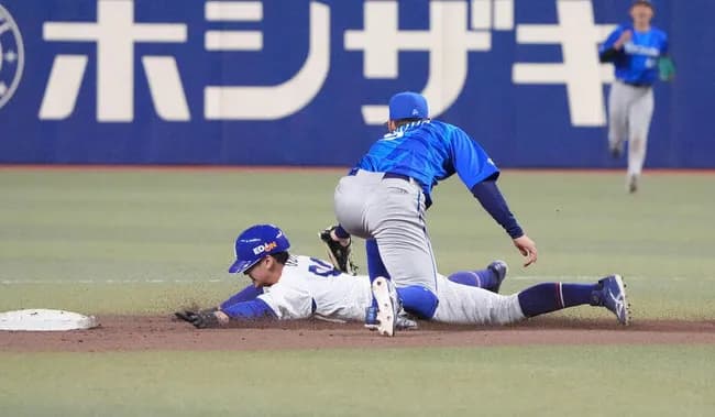 中日・尾田「初球は『待て』と言われていて、2球目から『いこうか』という話はしていました」井上監督「状況判断をもう少しできれば」