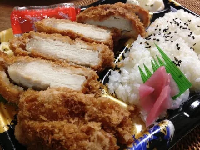 コンビニ弁当にちょっとだけ入ってるピンクの漬物あるでしょ？