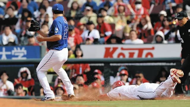 カープ秋山『執念のヘッスラ』もアウト判定。リクエストも覆らず