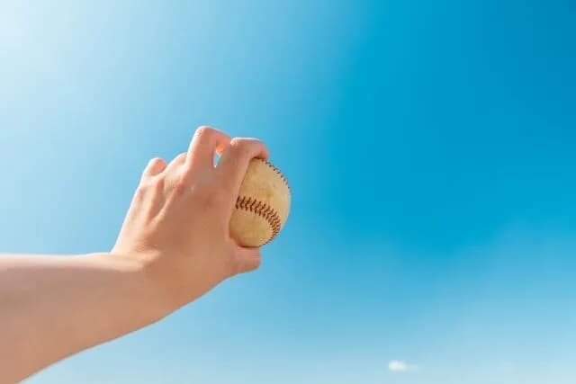ワイ左利き、何のメリットもない