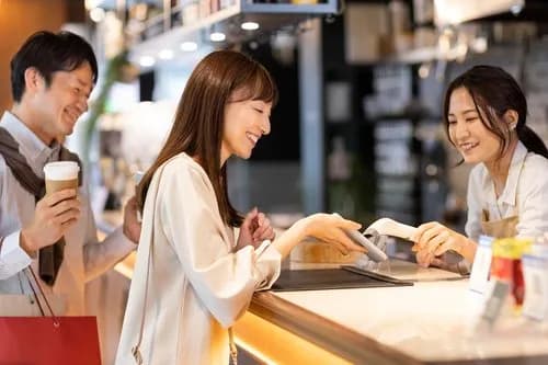 【悲報】未だに現金払いの人さん、キャッシュレスにしない理由がガチすぎるｗｗｗｗｗｗｗｗｗｗ