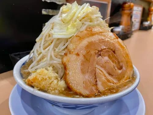 【悲報】二郎より豚山の方がガチで美味いｗｗｗｗｗｗｗｗｗｗ