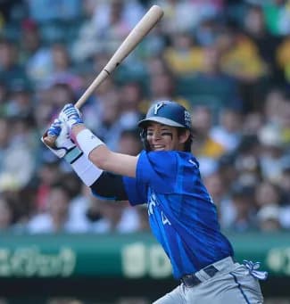 DeNA相川監督、V打の度会隆輝を称える「レギュラーとして必要な要素が十分ついてきた」