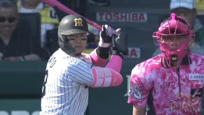 佐藤輝明(阪神🐯).377(130-49) 10本 30打点 出塁率.461 OPS1.222👈この漢が今年三冠王になるという風潮