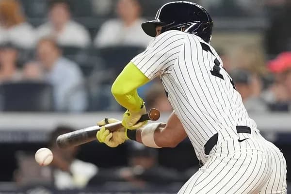 MLBで「バント」が大流行！昨年比で40%増加wwwww