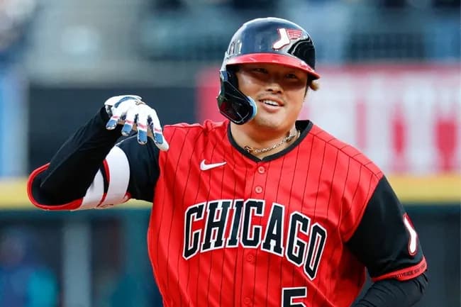 村上「メジャーで15本です」岡本「10本です」佐藤輝明「NPBで9本でホームラン王です」←これ