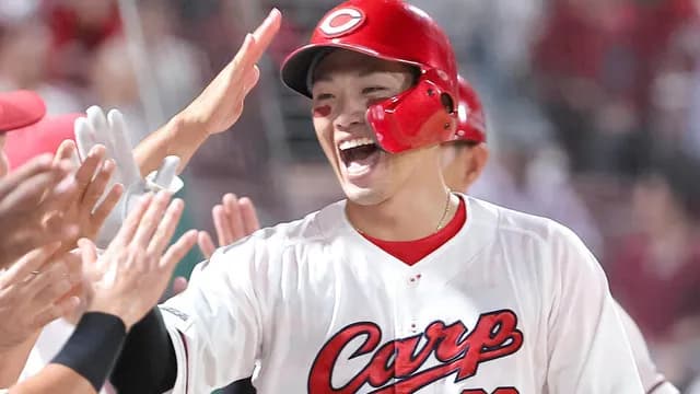 カープ中村奨成、1号場外ホームラン！朝山クリニック後に2軍で今季初アーチ「取り返したい」