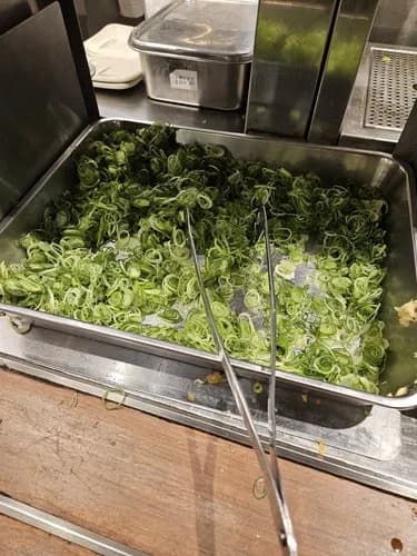 【悲報】ラーメンのトッピング乗せ放題の店があったらめっちゃ流行りそうじゃね？ｗｗｗｗｗｗｗｗｗｗ