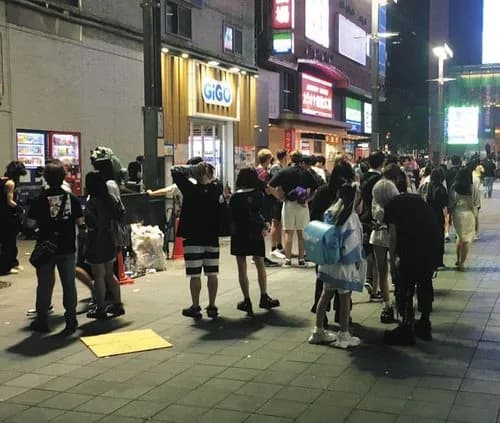 【悲報】トー横キッズさん「シコんないで！」チー牛さん🤓「(コクコク)」ｗｗｗｗｗｗｗｗｗｗ