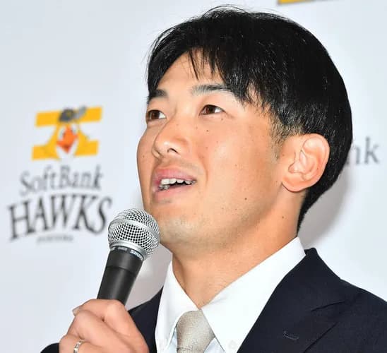 【ソフトバンク】山本祐大が入団会見→即スタメンマスク「切り替えの時間が短くてよかった」