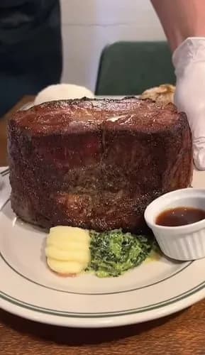 【悲報】こういう肉食ったことない奴、人生損してるらしいｗｗｗｗｗｗｗｗｗｗ