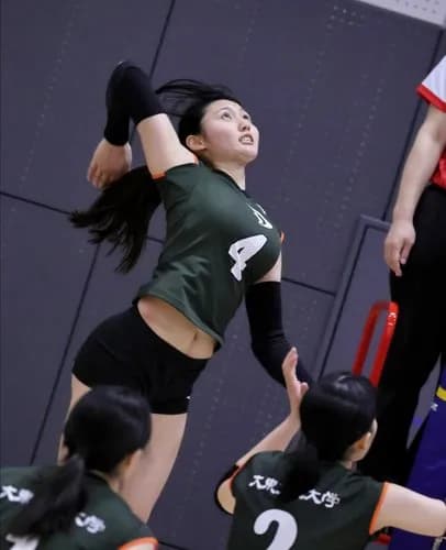 【朗報】巨乳女子バレー部員さん、発見されるｗｗｗｗｗｗｗｗｗｗ