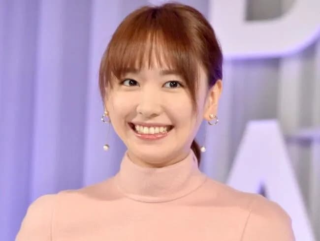【悲報】ガッキー「代表作はポッキーのCMです」橋本環奈「代表作は銀魂の神楽です」仲間由紀恵「代表作はラピスです」←これ