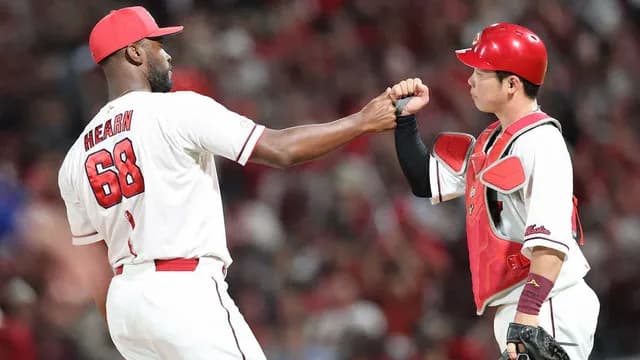 カープハーン＆中崎がダブルストッパー！←守護神は未だ流動的