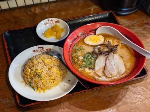 【悲報】「セットの半チャーハン」←こいつの存在意義ｗｗｗｗｗｗｗｗｗｗ
