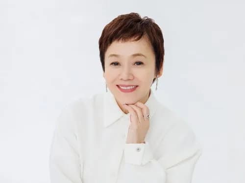 【悲報】大竹しのぶさん、初孫の名前に亡き父の一文字をもらってしまう・・・・・・・・・