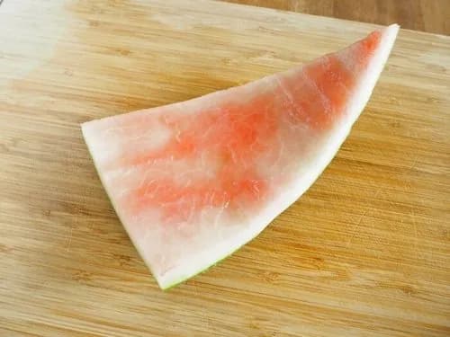 【衝撃】熊本県産スイカさん、50円で販売されてしまうｗｗｗｗｗｗｗｗｗｗ