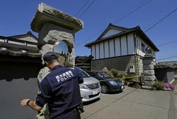 高校生たち「お婆さんを殺さないと自分の家族を殺すと言われました」