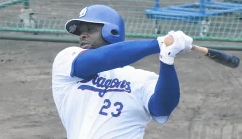 【中日】サノー、離脱後初のライブBP登場！脚も体の調子もいい」8打席で安打性の当たり4本「
