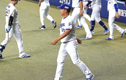 【中日】朝田球団本部長が井上監督の続投明言！「これまで以上に緊密に連携」バックアップ約束！！