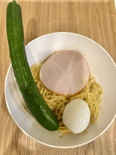【悲報】男「簡単に冷やし中華でいいよ」女さん「卵焼いてきゅうりとハム切って」←これｗｗｗｗｗｗｗｗｗｗ