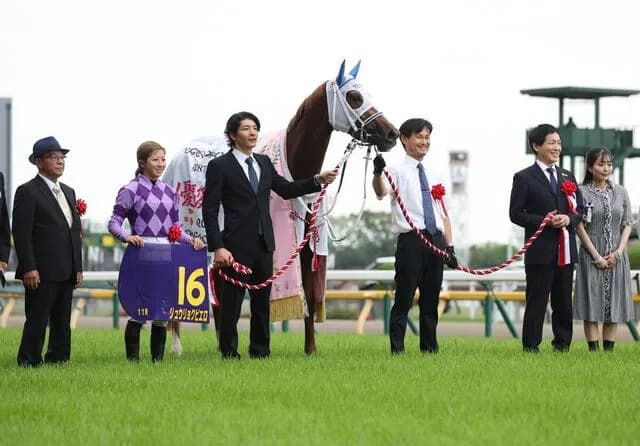 【朗報】近藤健介氏、ホークスの柳田選手を差し置いてG1ホースの馬主になる